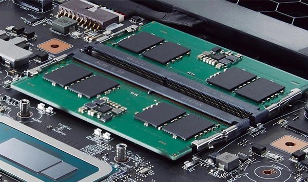 4|ストレージ(SSD)の種類と容量をチェック