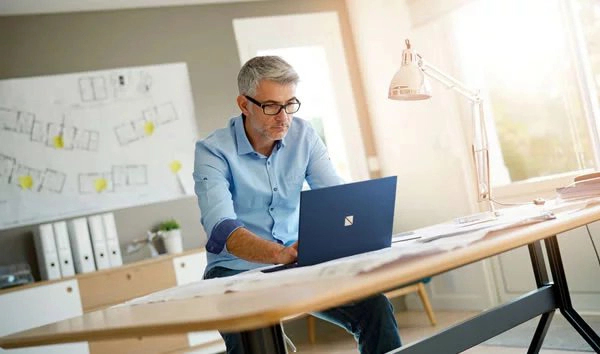 原因：高負荷な作業や長時間の使用