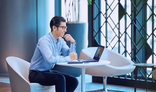 法人におけるパソコンの経費処理の方法は取得価額によって違う