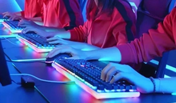 NEC ノートPC 15.6インチ 日本語キーボード ゲームできる NEC ノートPC 15.6インチ 日本語キーボード ゲームできる