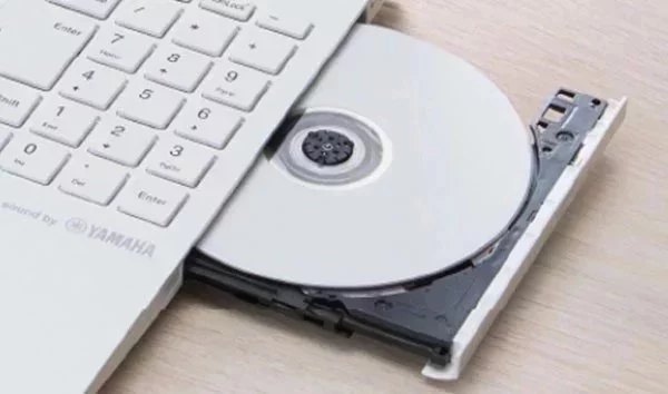 【光学ドライブ】使う機会は減少している