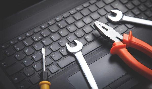 CPUの交換に不安があるなら専門業者への依頼も検討しよう