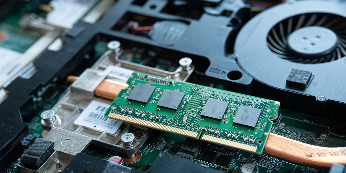 メモリ・ストレージ（SSD）の違いと選び方とは？増設時の注意点も解説
